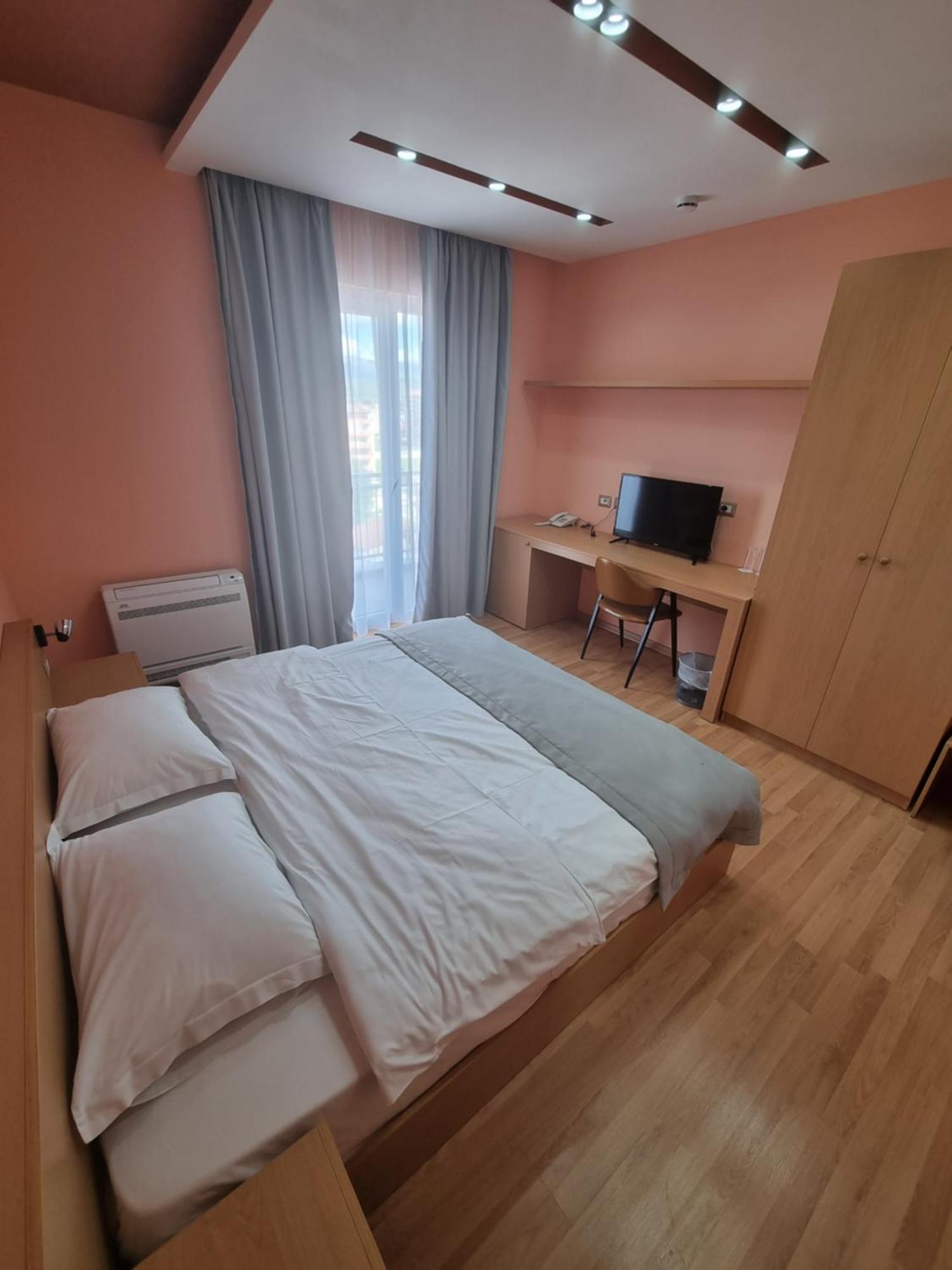 Hotel Elite Pogradec Zimmer foto
