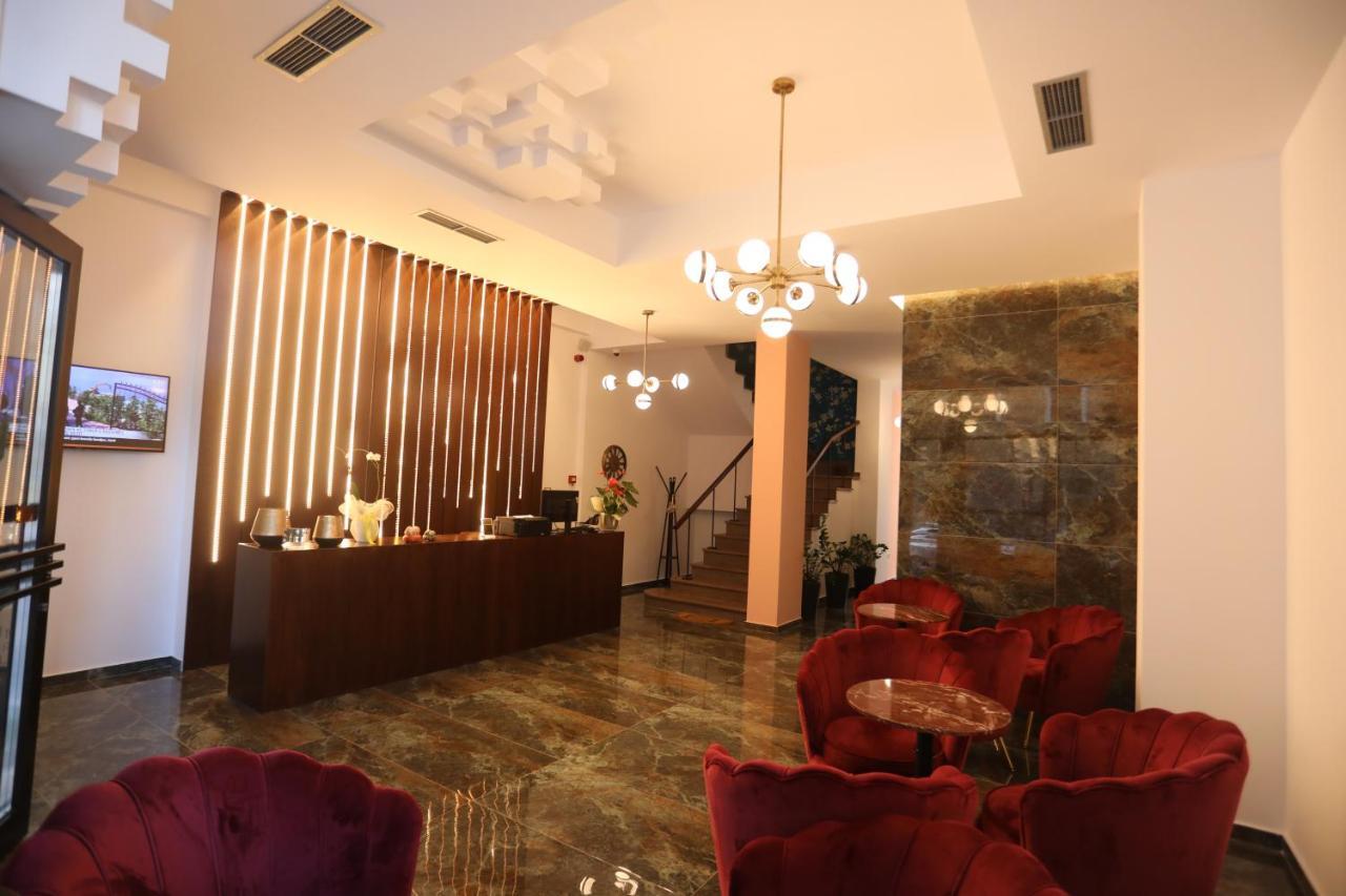Hotel Elite Pogradec Exterior foto